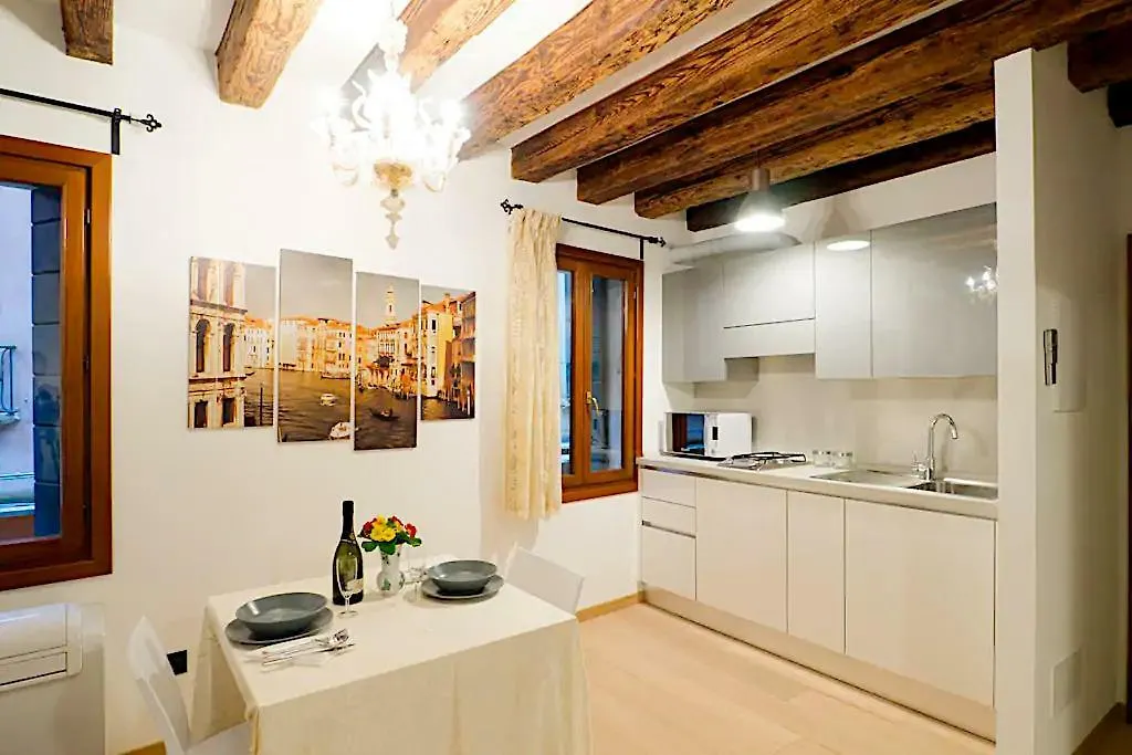 San Marco Luxury Studio-1