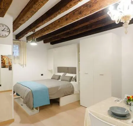 San Marco Luxury Studio-3