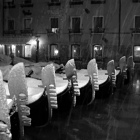 San Marco Luxury Studio-2